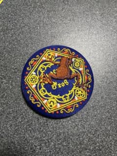 ハリー・ポッター 刺繍缶バッジ カエルチョコのサムネイル
