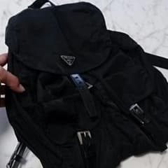 PRADA  リュックのサムネイル