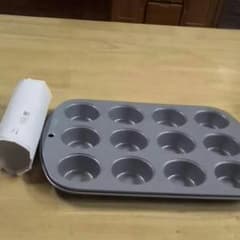 Toco様専用 ミニマフィン焼き型 と グラシンケースのサムネイル