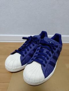 美品 adidas ネイビー スニーカーのサムネイル