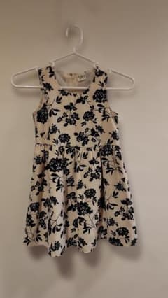 Back Number キッズ ワンピース 花柄 ブラック×ベージュ 110のサムネイル