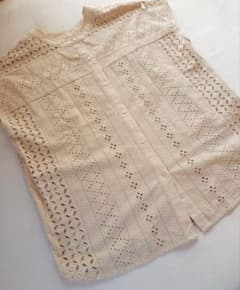 アーバンリサーチ刺繍入りコットンシャツ ベージュのサムネイル