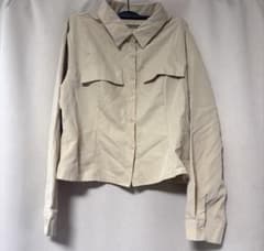 SHEIN 長袖シャツ ベージュ Lサイズのサムネイル