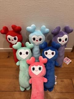 値下げ】TWICE LOVELYS のびふにゃBIGぬいぐるみ - メルカリ