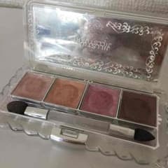 ジルスチュアート♡アイシャドーのサムネイル