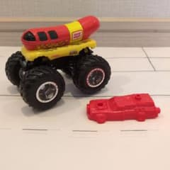 値下げ中!　ホットウィール Wienermobile Monster Truckのサムネイル