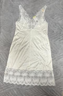 VASSARETTE ホワイトレーススリップ 85-95 新品のサムネイル