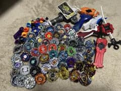 メタルファイトベイブレード　まとめ売り 希少　39個　バーストあり　10個のサムネイル