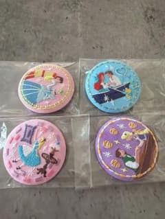 ディズニー 刺繍缶バッジ 4個セット - メルカリ