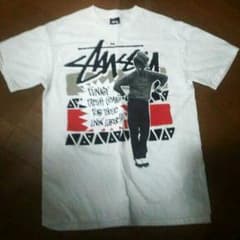 STUSSYのTシャツのサムネイル