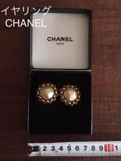 CHANELイヤリングのサムネイル