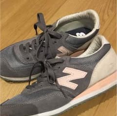 値下げ ニューバランス ピンク グレー620のサムネイル