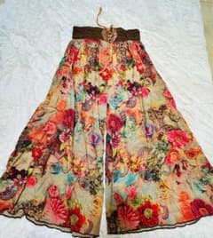 花柄パンツのサムネイル