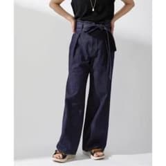 未使用・タグ付き【IENA】Denimリボンベルテッドパンツ　36サイズのサムネイル