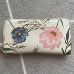 kate spadeのサムネイル