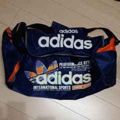 アディダス　ボストンバッグのサムネイル