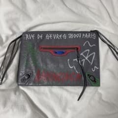 Balenciaga グラフィティクラッチバッグのサムネイル