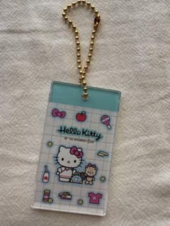 ハローキティ アクリルキーホルダーのサムネイル