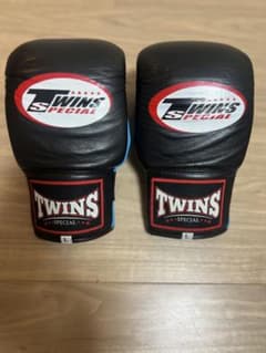 TWINS パンチンググローブ オリジナルツートン 黒スカイ/親指カット
