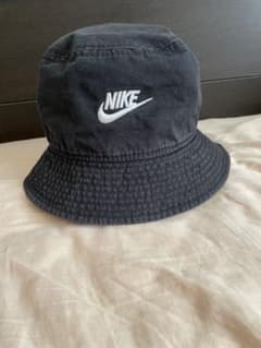【Nike】ナイキ　バケットハット L/XL カラーは黒のサムネイル