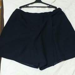 事務服ベストスーツのサムネイル