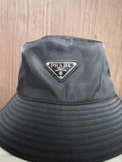 ぽさんPRADA バケットハット ブラックのサムネイル
