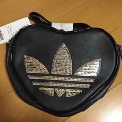 adidas ハート型バッグのサムネイル