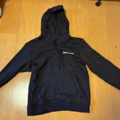 H&M PEANUTS コラボ パーカー ブラック Sサイズのサムネイル