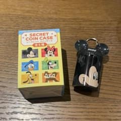 ディズニーストア　シークレットコインケース　ミッキーのサムネイル