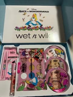 wet n wild アリス・イン ワンダーランド コスメ 新品 - メルカリ