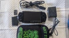 O*a様 美品　SONY PSP-3000 本体 ACアダプター ケース付ピアノのサムネイル