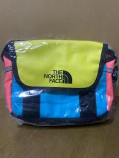 THENORTHFACE ミニショルダーバッグ （クリーニング済み）のサムネイル