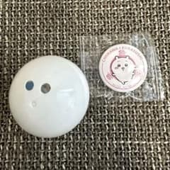 ちいかわ くら寿司 コラボ 缶バッジ　びっくらぽんのサムネイル