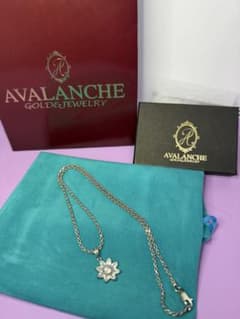 AVALANCHE フラワーモチーフ ネックレス シルバーカラーのサムネイル