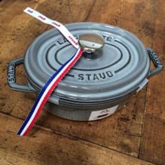 新品未使用☆ストウブ ピコ ココット 15cm（オーバル） STAUBのサムネイル