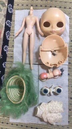 ブライス人形のサムネイル