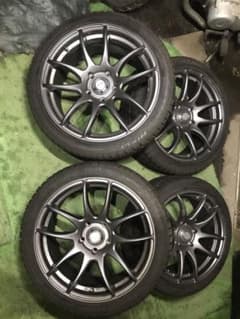 17インチ　7.5j+35-17   タイヤホイールセット　4本　バリ山のサムネイル