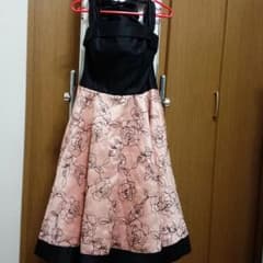 ドレスのサムネイル