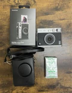 FUJI FILM ハイブリッドインスタントカメラ instax miniのサムネイル