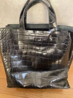 フルラ　ブラックハンドバッグのサムネイル