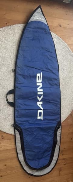 DAKINE サーフボードケース ショートボード用 - メルカリ