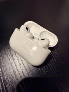 AirPods Pro 2 第2世代A2698 Lightningモデル　完動品のサムネイル