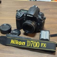 Nikon D700 シャッター数7448 50mm f1.8単焦点レンズつき Nikon D700 シャッター数7448 50mm f1.8単焦点レンズつき - メルカリ