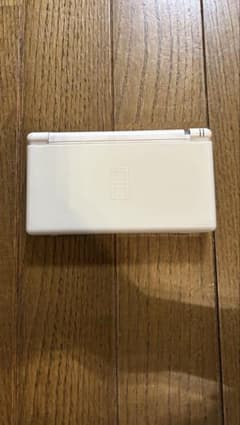 ニンテンドーDS Lite ホワイトのサムネイル