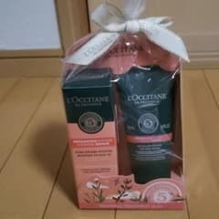 ロクシタンファイブハーブスリペアリングトリートメントデュオのサムネイル