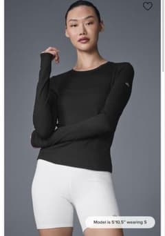 新品未使用試着のみ ALO Long Sleeve Blackのサムネイル