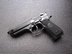 東京マルイ　ベレッタ92Ｆ　エアコキ　10歳のサムネイル