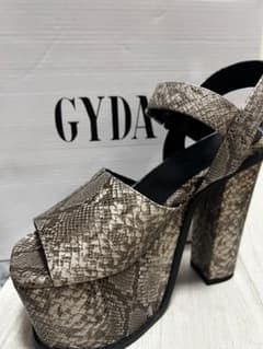 GYDAヒール（パイソン柄）のサムネイル