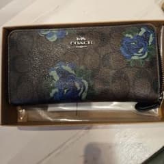 COACH 花柄 長財布 ダークブラウンのサムネイル