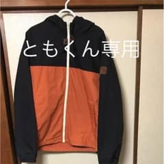 マウンテンパーカーのサムネイル